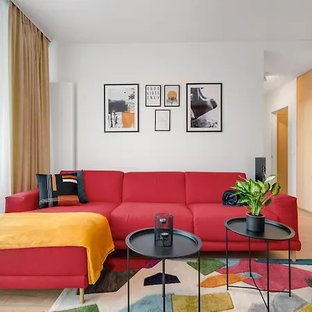 On The Danube, Center, Free Parking Apartment