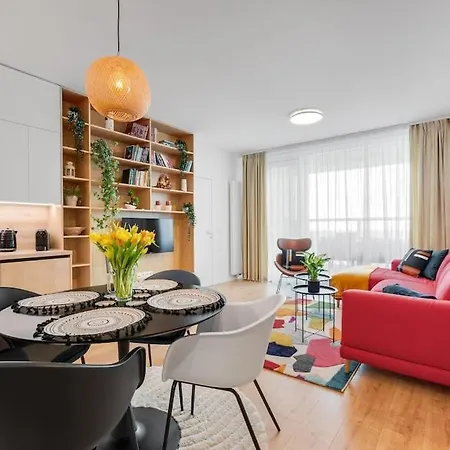 On The Danube, Center, Free Parking Apartament *